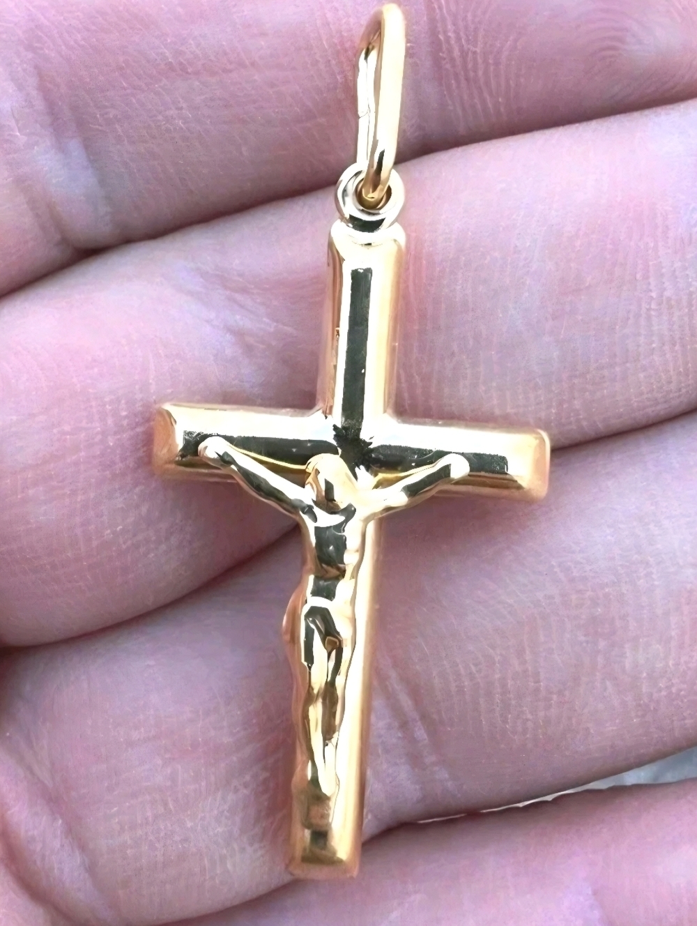 14k Yellow Gold Vermeil 925 Jesus on Cross Crucifix Necklace Pendant NEW - Picture 8 of 10